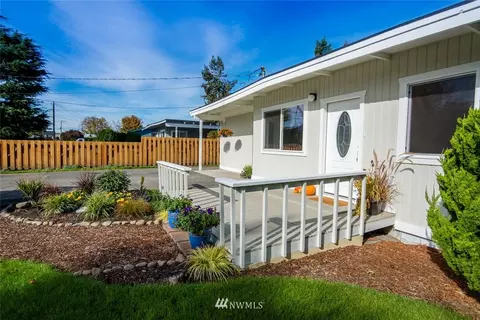 206 E Fir St, Sequim, WA 98382 photo 1
