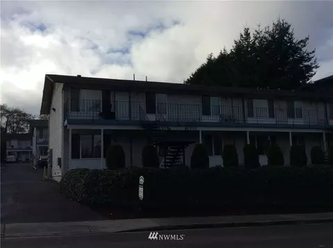500 75 St SE, Everett, WA 98203 photo 2