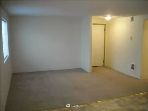 1041 8th Ave, Longview, WA 98632 photo 3