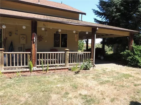 156 Howe Rd E, Toledo, WA 98591 photo 2