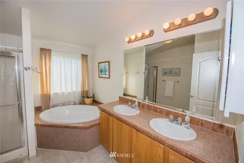 220 Smithfield Dr, Sequim, WA 98382 photo 3
