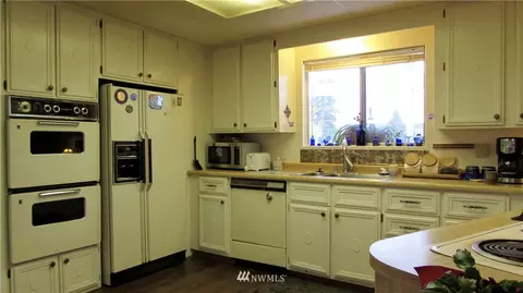 352 Mill Rd, Sequim, WA 98382 photo 6