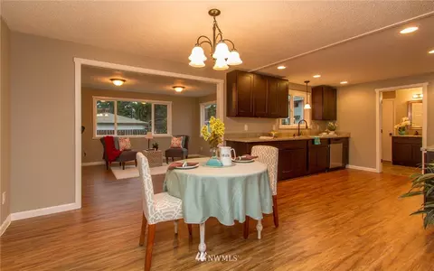 319 Field Rd E, Spanaway, WA 98387 photo 4