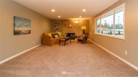 319 Field Rd E, Spanaway, WA 98387 photo 2