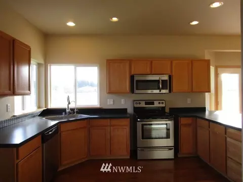 35009 10th Avenue Ct E, Roy, WA 98580 photo 7