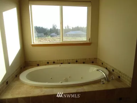 35009 10th Avenue Ct E, Roy, WA 98580 photo 24