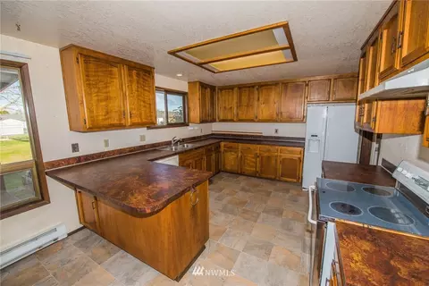 726 E Cedar St, Sequim, WA 98382 photo 7
