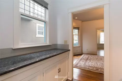 1512 17th Ave E, Seattle, WA 98112 photo 13