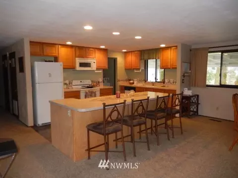 105 Erickson Ln SW, Orting, WA 98360 photo 6