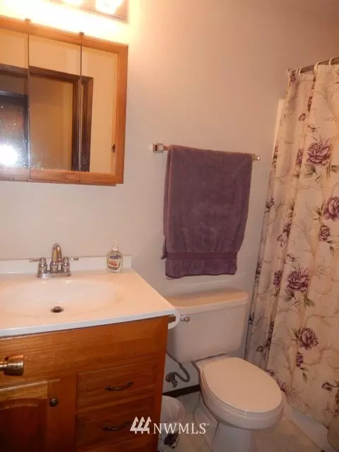 105 Erickson Ln SW, Orting, WA 98360 photo 13