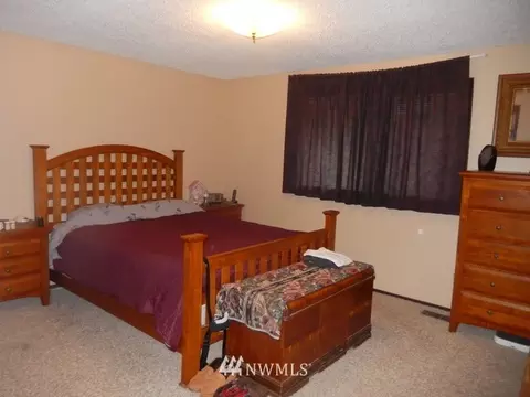 105 Erickson Ln SW, Orting, WA 98360 photo 16
