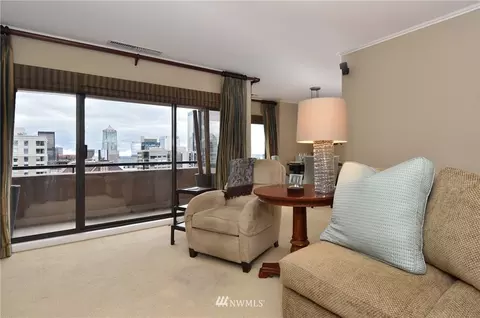 1301 Spring St #14E, Seattle, WA 98104 photo 4