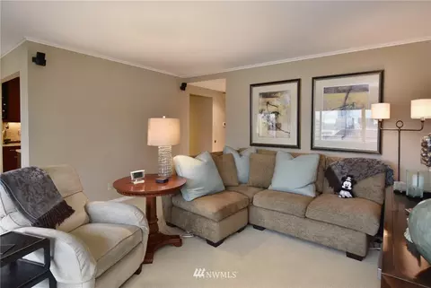 1301 Spring St #14E, Seattle, WA 98104 photo 5