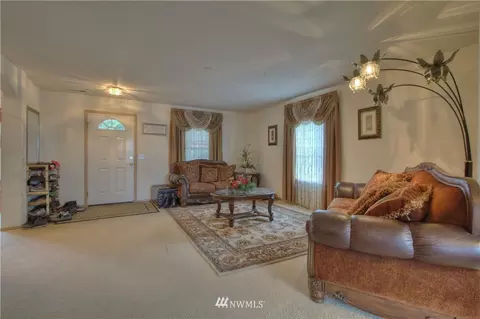 5311 114th St SE, Everett, WA 98208 photo 3