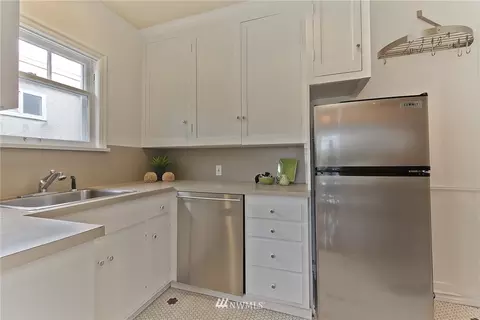 2000 Franklin Ave E #C, Seattle, WA 98102 photo 9