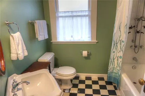 1624 Rucker Ave, Everett, WA 98201 photo 24