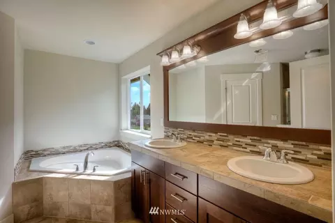 2104 199th St E, Spanaway, WA 98387 photo 6