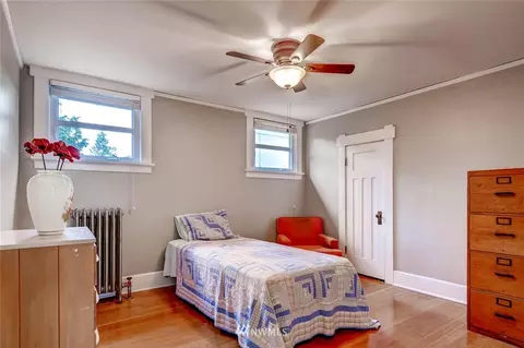 2211 Broadway Ave E, Seattle, WA 98102 photo 13