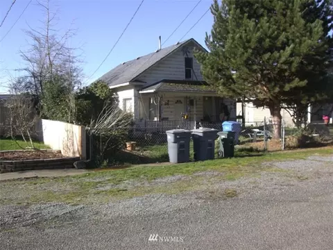 315 Bowliln Ave NE, Orting, WA 98360 photo 2