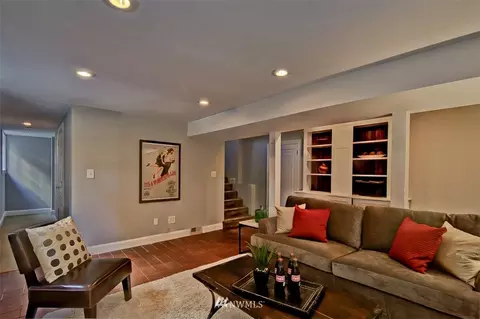 520 23rd Ave E, Seattle, WA 98112 photo 21