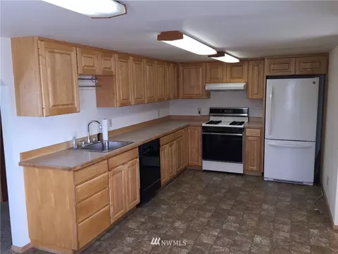 70 N 3rd St, Thorp, WA 98946 photo 6