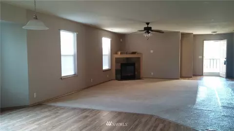 210 Roberts St NE, Orting, WA 98360 photo 3