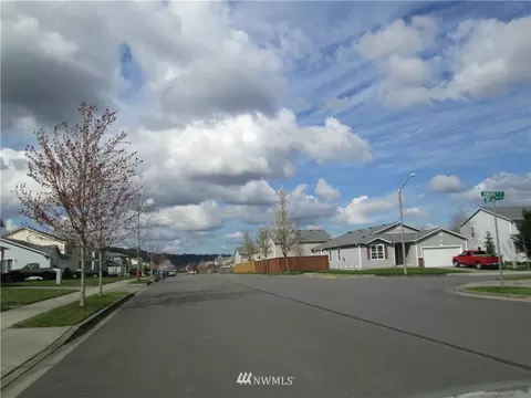 210 Roberts St NE, Orting, WA 98360 photo 2