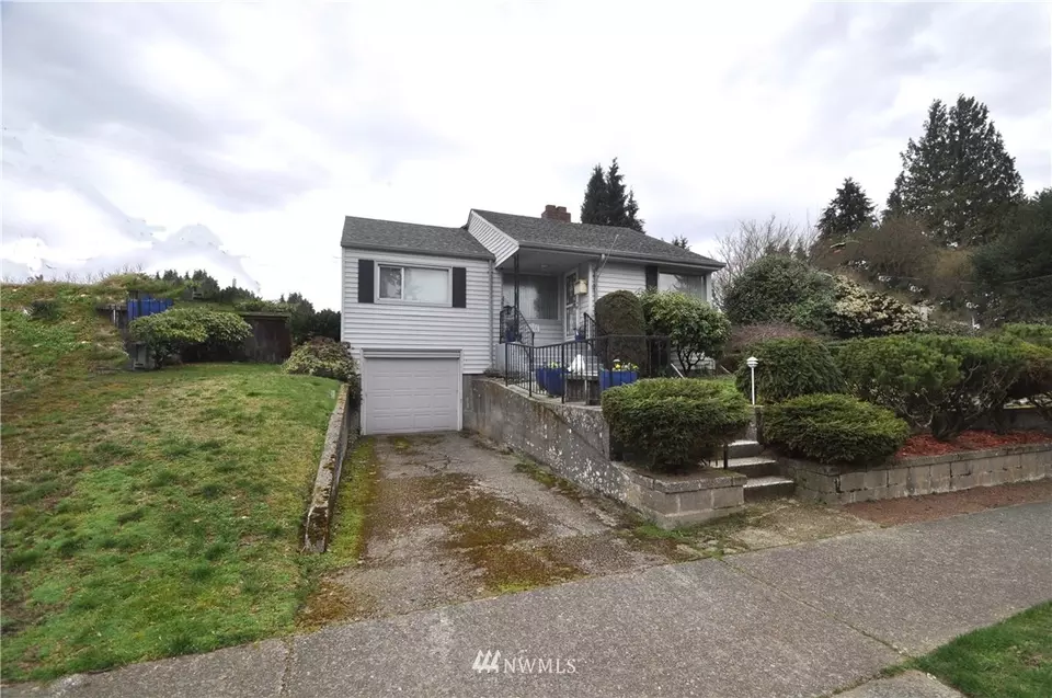  8235 36th Ave NE, Seattle, WA 98115 photo 1