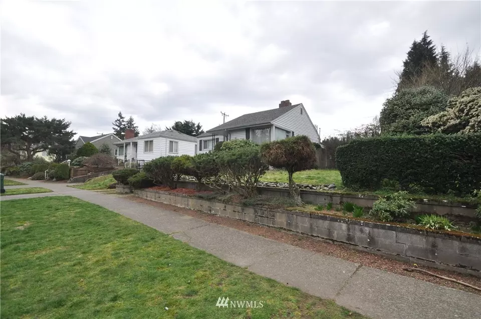  8235 36th Ave NE, Seattle, WA 98115 photo 19