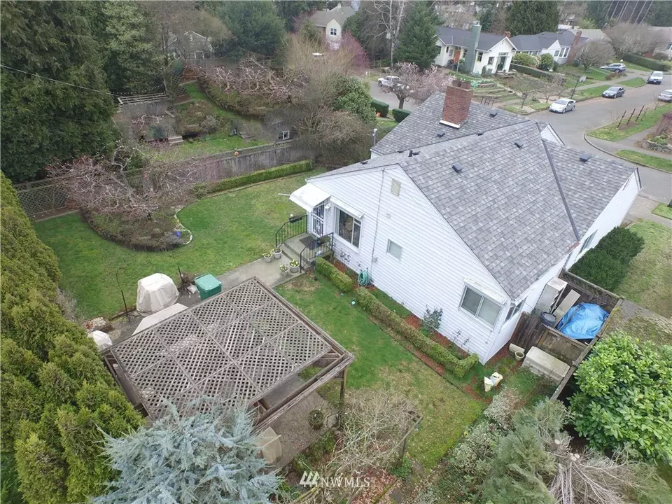  8235 36th Ave NE, Seattle, WA 98115 photo 25