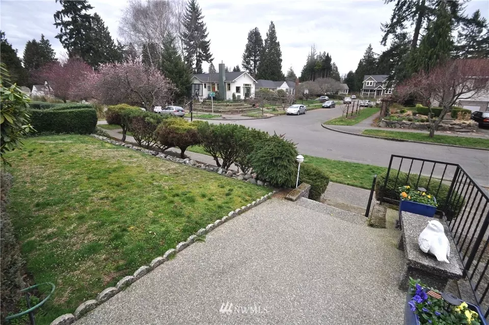  8235 36th Ave NE, Seattle, WA 98115 photo 20