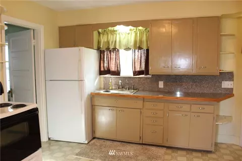 2929 Dover St, Longview, WA 98632 photo 4