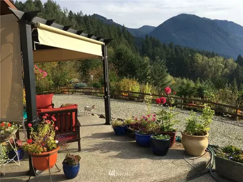 647 Silverbrook Rd, Randle, WA 98377 photo 7