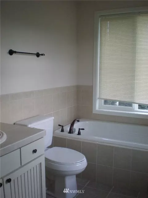 816 E Marine View Dr, Everett, WA 98201 photo 22