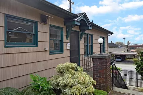 406 Summit Ave E, Seattle, WA 98102 photo 8