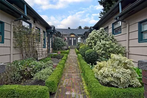 406 Summit Ave E, Seattle, WA 98102 photo 5