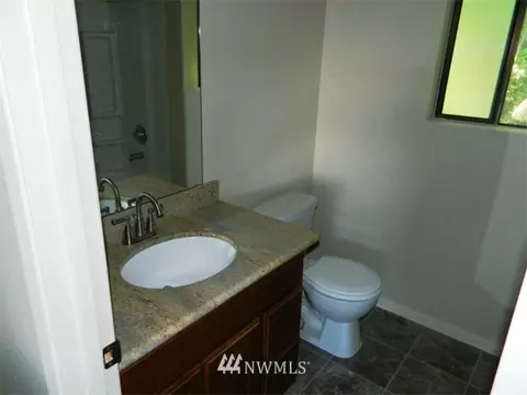 2905 10 St, Everett, WA 98201 photo 9