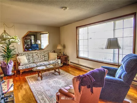 134 179th St E, Spanaway, WA 98387 photo 4