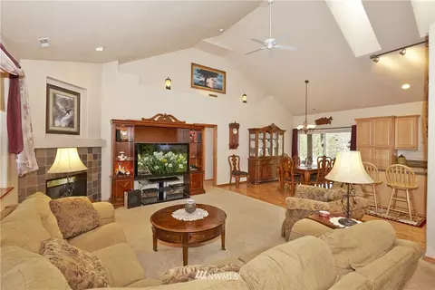 7851 E Grapeview Loop Rd, Allyn, WA 98524 photo 3
