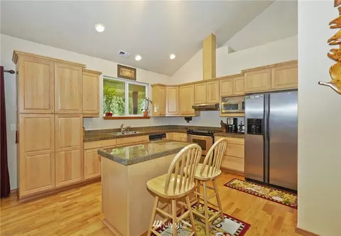 7851 E Grapeview Loop Rd, Allyn, WA 98524 photo 6