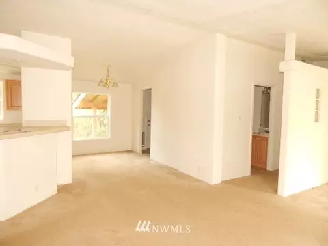 392 Fleming Dr, Sequim, WA 98382 photo 3