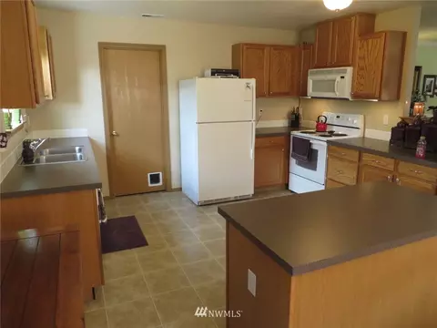 307 Nelson St NE, Orting, WA 98360 photo 14
