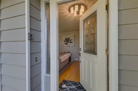 22032 5th Ave W, Bothell, WA 98021 photo 2