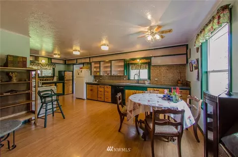 386 Forest Napavine Rd E, Chehalis, WA 98532 photo 2