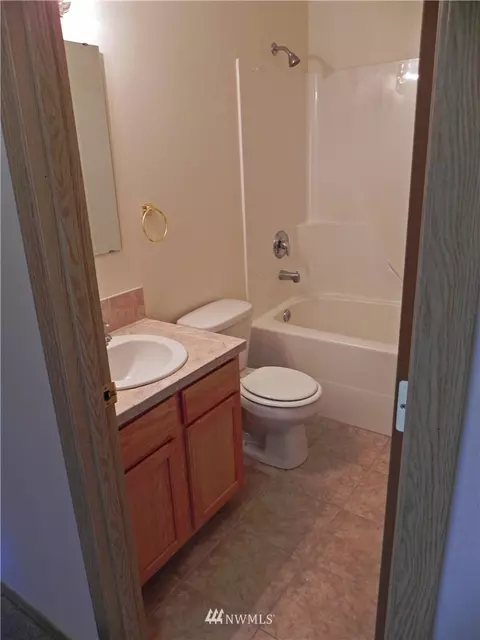 51 Ely Pl, Allyn, WA 98524 photo 11