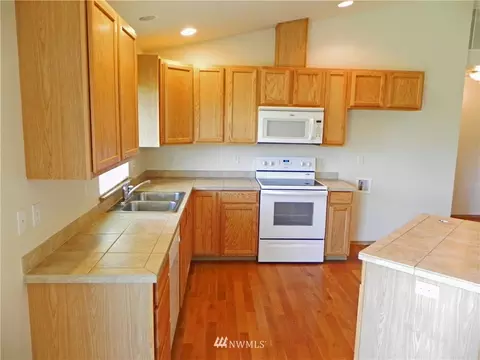 51 Ely Pl, Allyn, WA 98524 photo 15