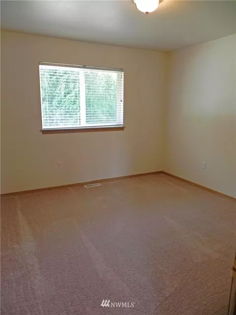 51 Ely Pl, Allyn, WA 98524 photo 12