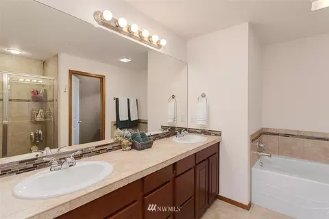 10808 NE 187th St, Bothell, WA 98011 photo 14