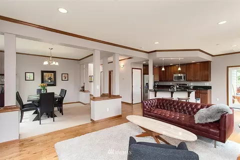 10808 NE 187th St, Bothell, WA 98011 photo 3