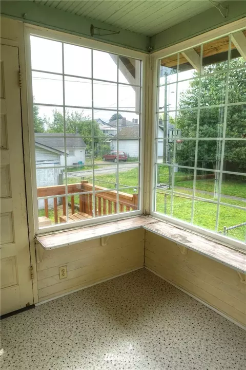 3217 Rockefeller Ave, Everett, WA 98201 photo 10